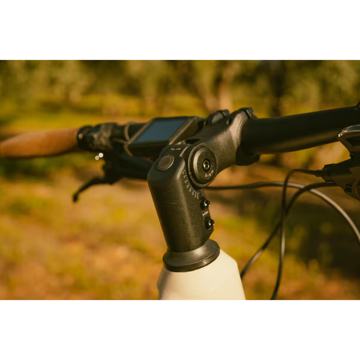 ROCKRIDER - Bici elettrica da trekking E-ACTV 500 con motore centrale e telaio basso