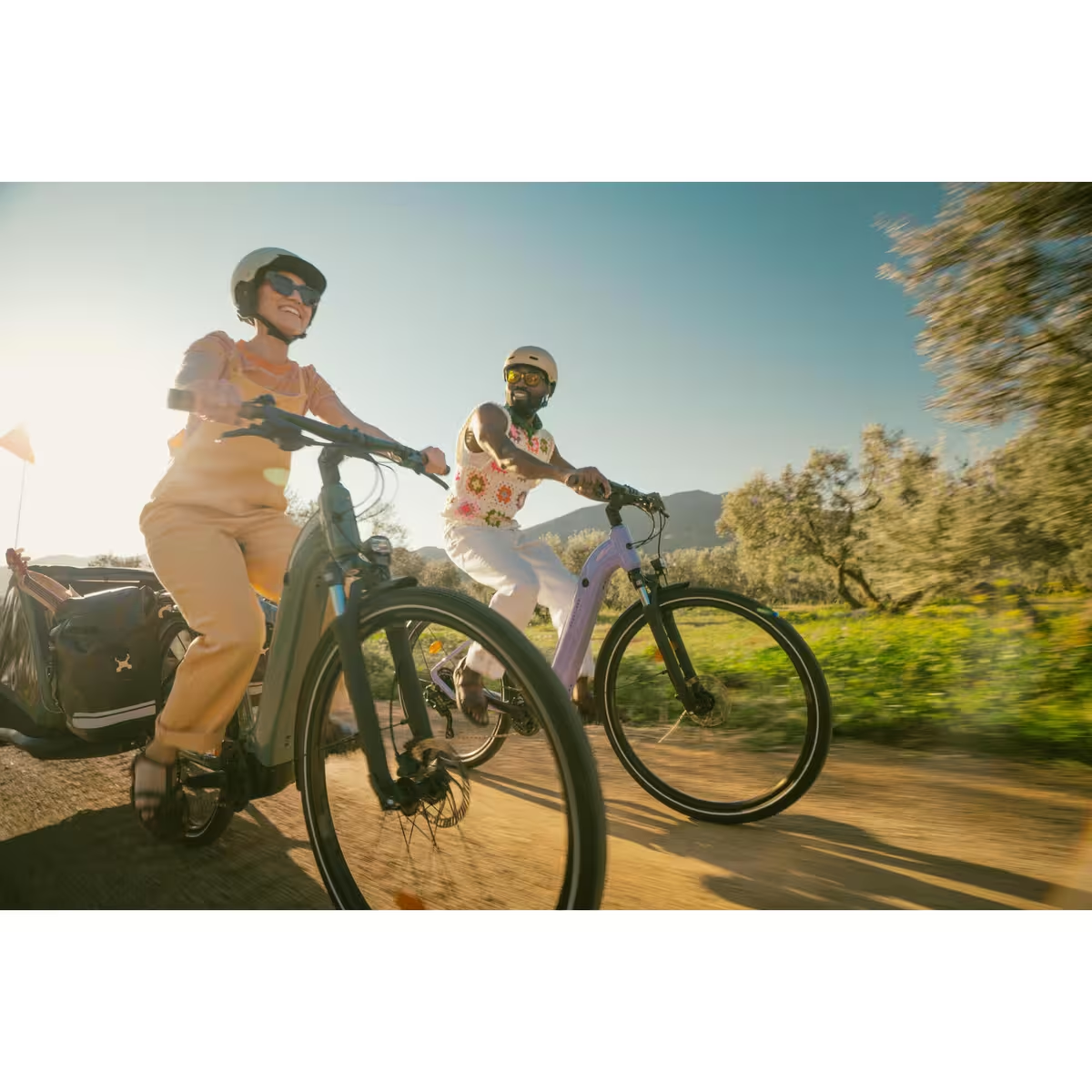ROCKRIDER - Bici elettrica da trekking E-ACTV 500 con motore centrale e telaio basso