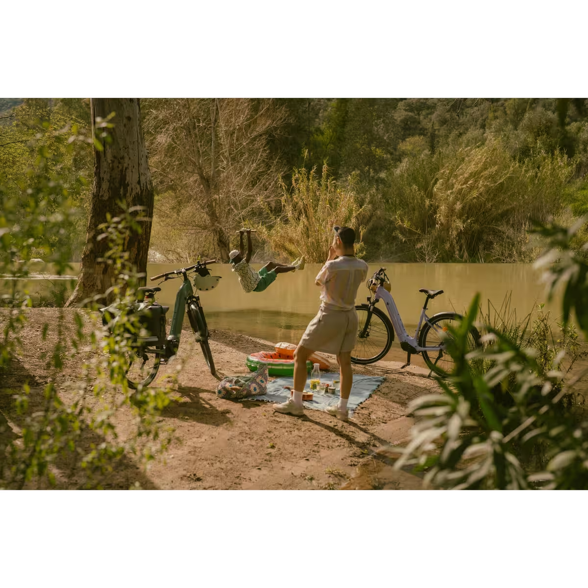 ROCKRIDER - Bici elettrica da trekking E-ACTV 500 con motore centrale e telaio basso