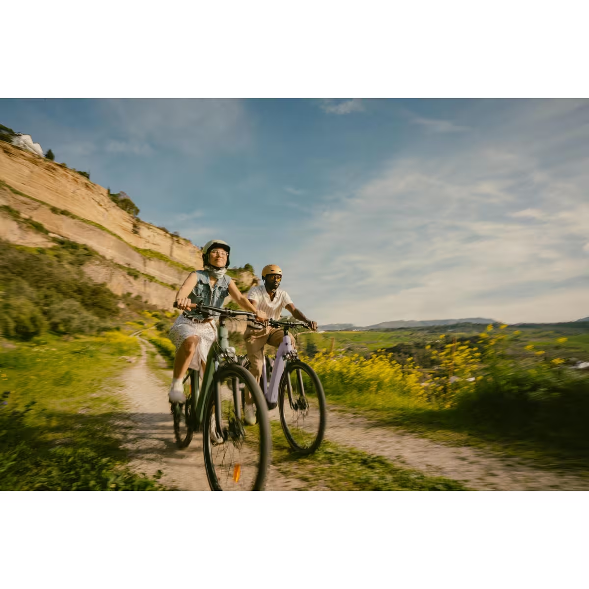 ROCKRIDER - Bici elettrica da trekking E-ACTV 500 con motore centrale e telaio basso